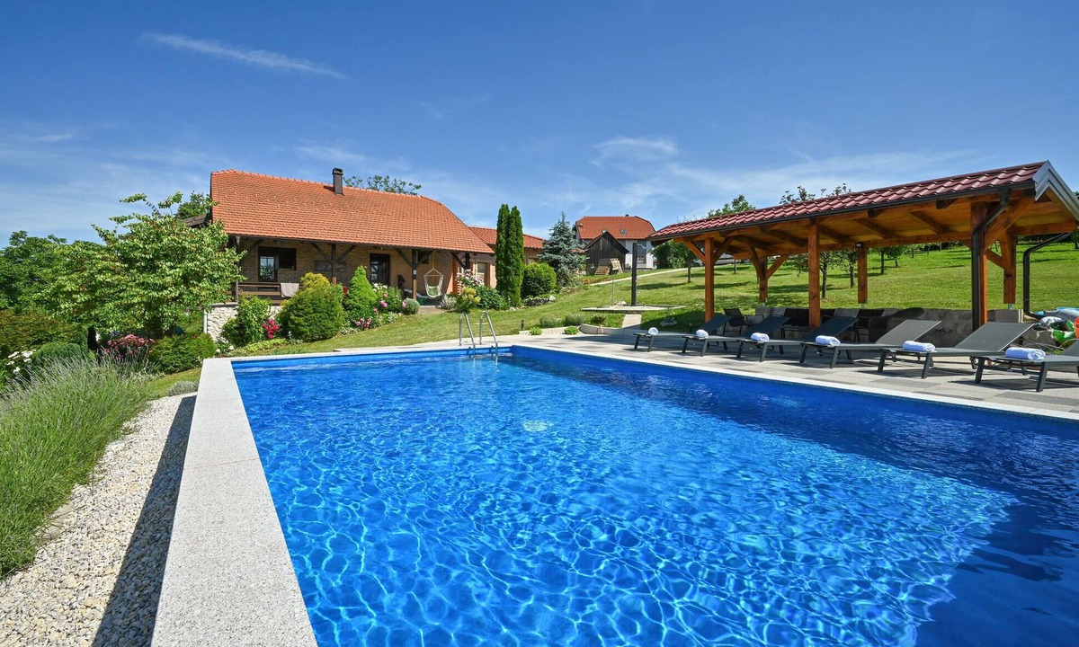 Sveti Ilija House | Lovely home in Luzan Biskupecki