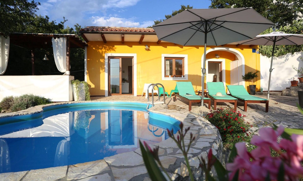 Ripenda Verbanci House | Lovely home in Ripenda Verbanci