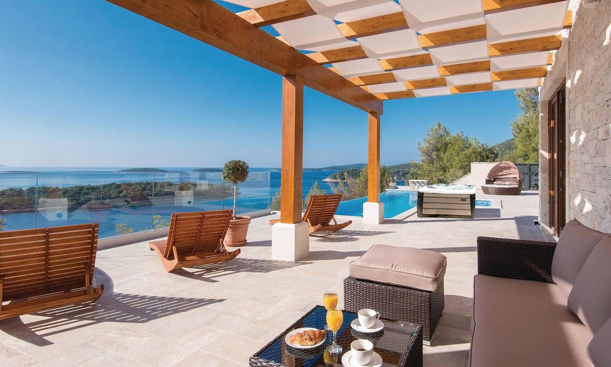 Blato House | Lovely home in Karbuni