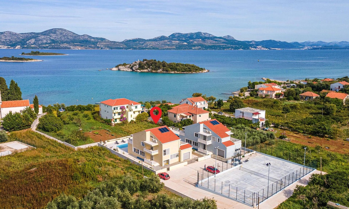 Janjina House | Lovely home in Sreser