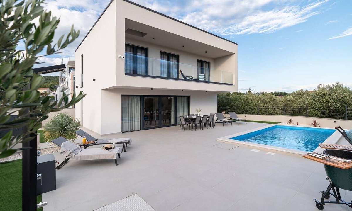 Tribunj House | Lovely home in Tribunj