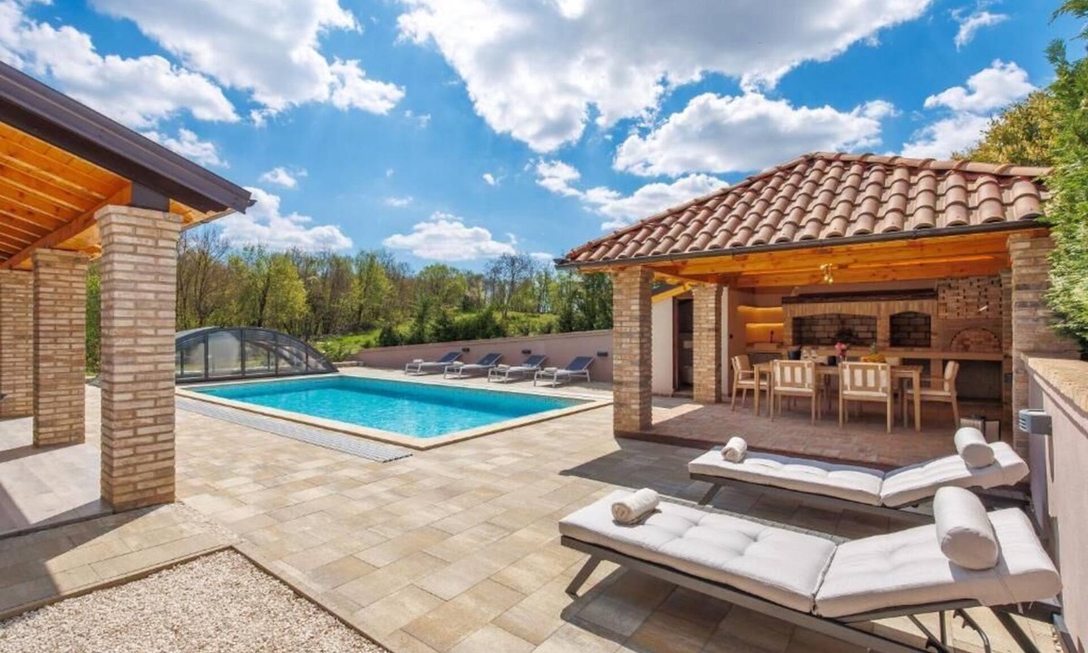 Klana House | Lux pool 3 bedrooms house near Opatija