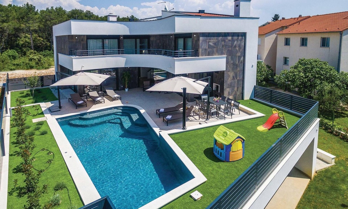 Biograd na Moru House | Luxurious home in Biograd with sauna