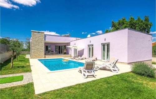 Sveta Nedelja House | Luxurious Home In Marici With Sauna