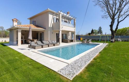 Nedescina House | Luxurious Home In Nedescina
