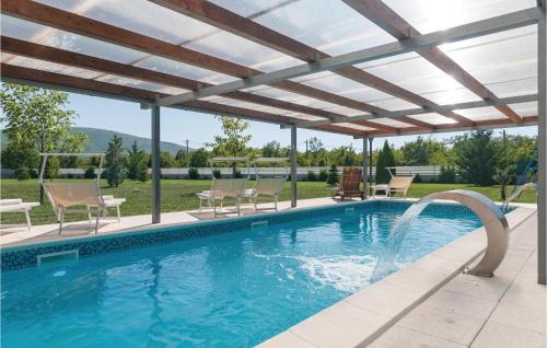 Neoric House | Luxurious Home In Neoric