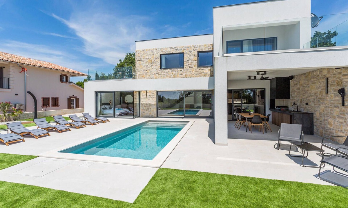 Kosinozici House | Luxurious home in Porec
