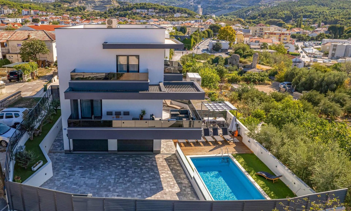 Solin House | Luxurious home in Solin