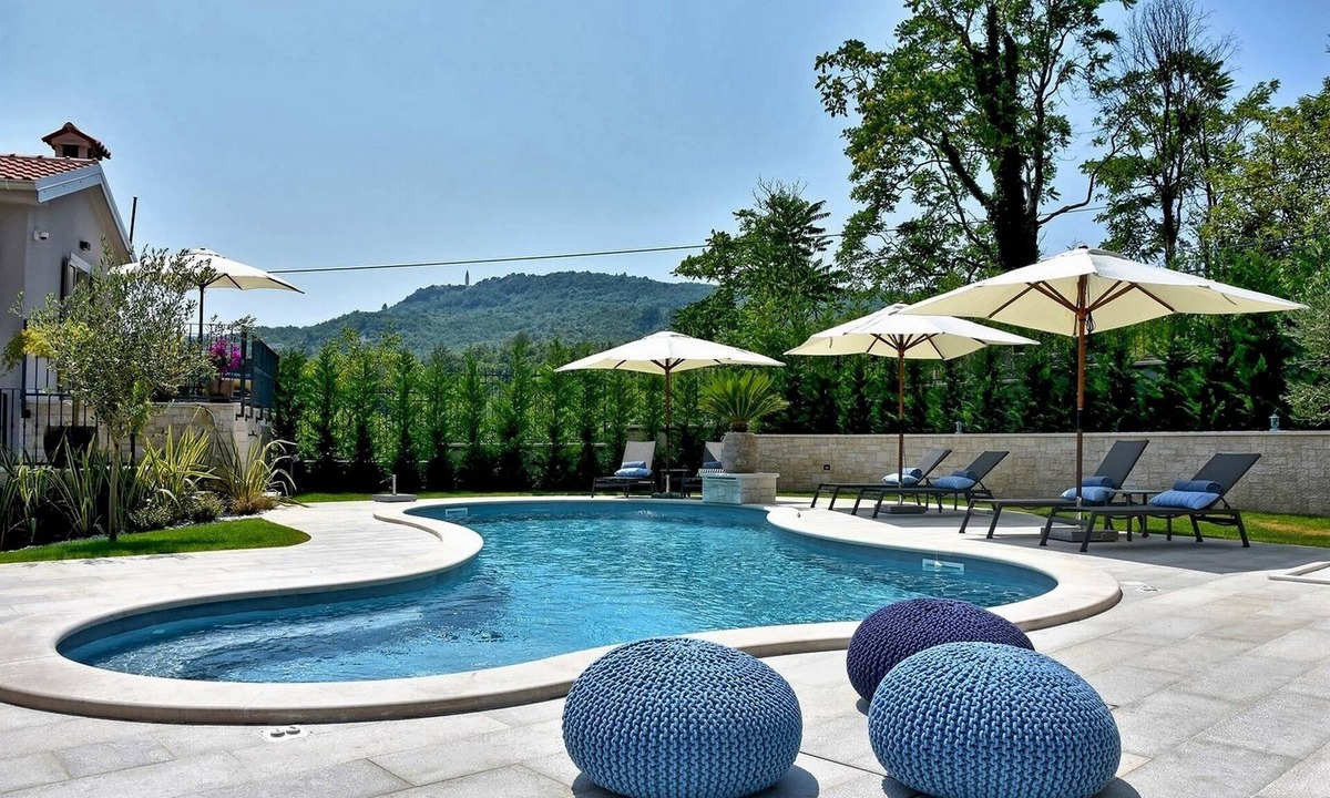 Jakomici Villa | Luxuriously decorated villa with designer interior, pool, sauna and wellness