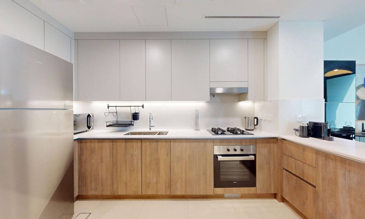 Dubai House | Luxury Comfort 2 Bed Villa l Private Garden,Garage