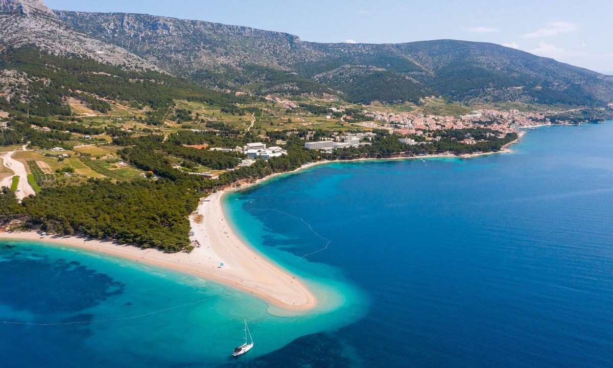 Bol Villa | Luxury Seafront Villa Manera Bol with Heated Pool