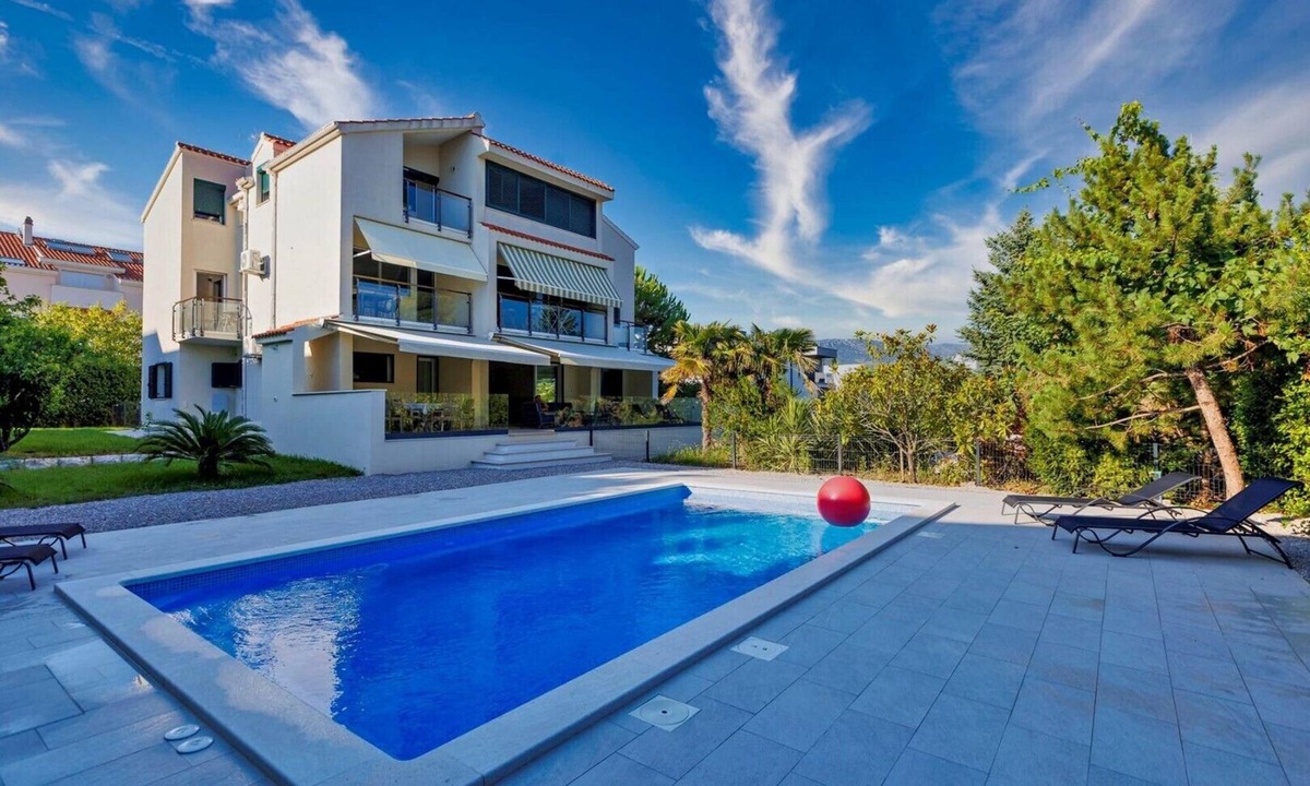 Kastel Stafilic House | Luxury Semi-Detached House
