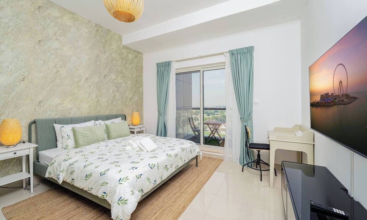 Dubai Sports City Apartment | Luxury Studio - Golf Views - Sports City, Dubai