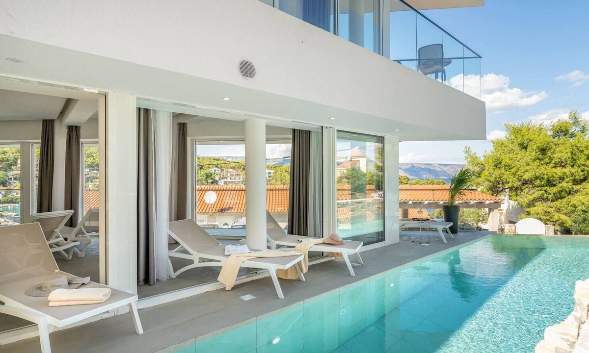 Vrbanj Villa | Luxury Villa Ideali Hvar with Two Heated Pools