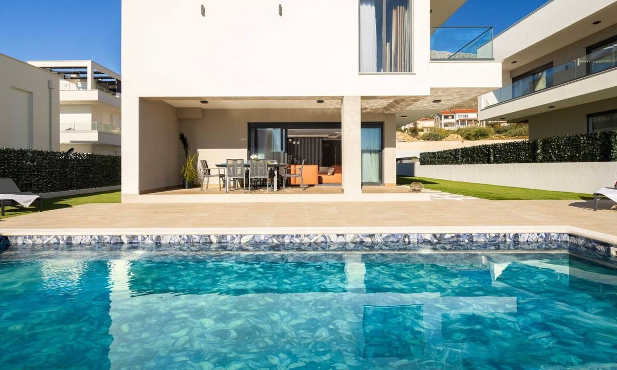 Kastel Sucurac Villa | Luxury Villa Prime Luna with Heated Pool