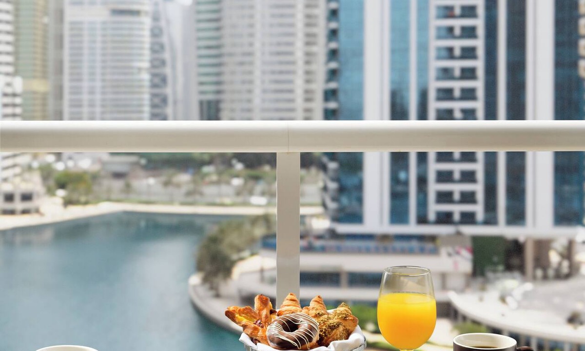 Jumeirah Lake Towers Hotel | Mövenpick Hotel Jumeirah Lakes Towers