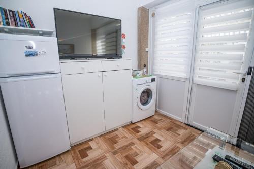 Pirovac Apartment | MA-LO 1