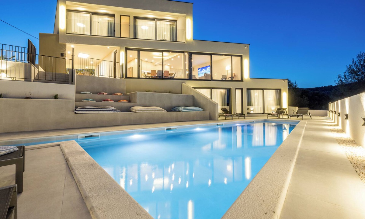 Vinisce Villa | Mar Escape Designer Villa Croatia w/Sea Views, Private Pool, 4 En-Suite Bedrooms