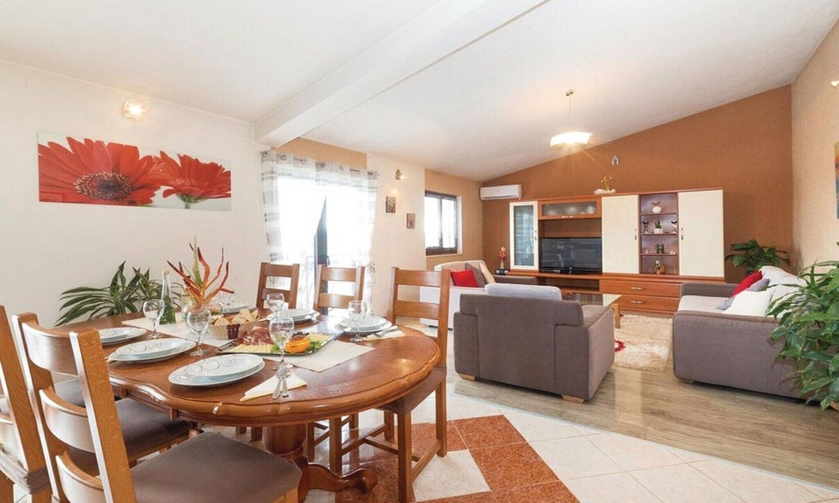 Kastel Novi Villa | Mediterranean Stylish Villa with Pool in Kastel Stari - Six Bedroom Villa with Pool