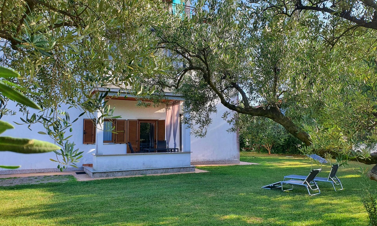 Zambratija Apartment | Meri Apartment Zambratija Near the Sea, Terrace, Garden & Parking