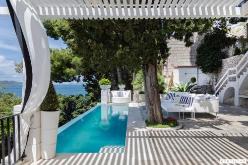 Lozica Villa | Meys Place