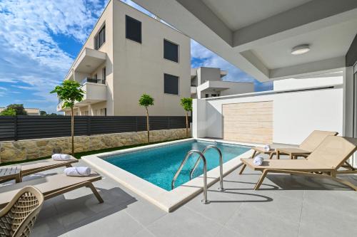 Zrce Apartment | Mila luxury apartment with private pool