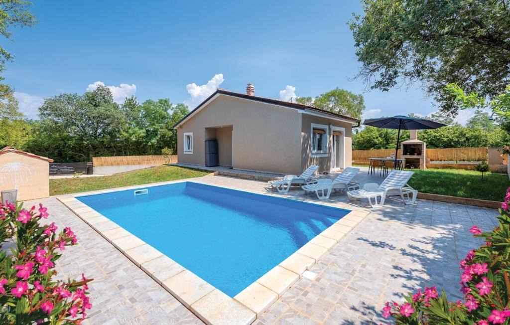 Matohanci Villa | Mir