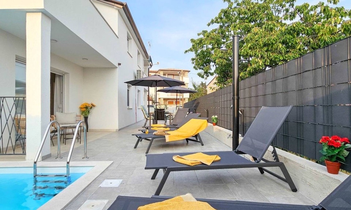 Fiorini House | mit Privatpool für 6 Personen ca. 185 m² in Fiorini, Istrien (Umag und Umg by Interhome
