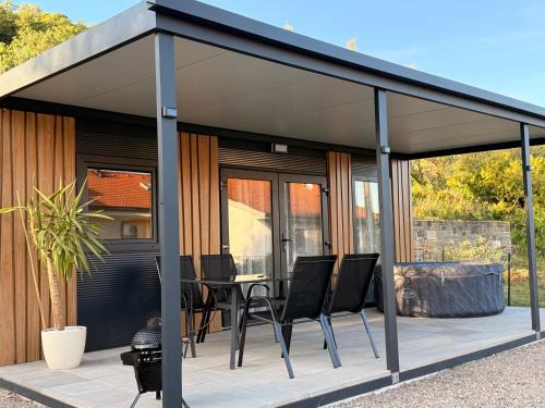 Ankaran House | Mobile House Aurora with whirlpool
