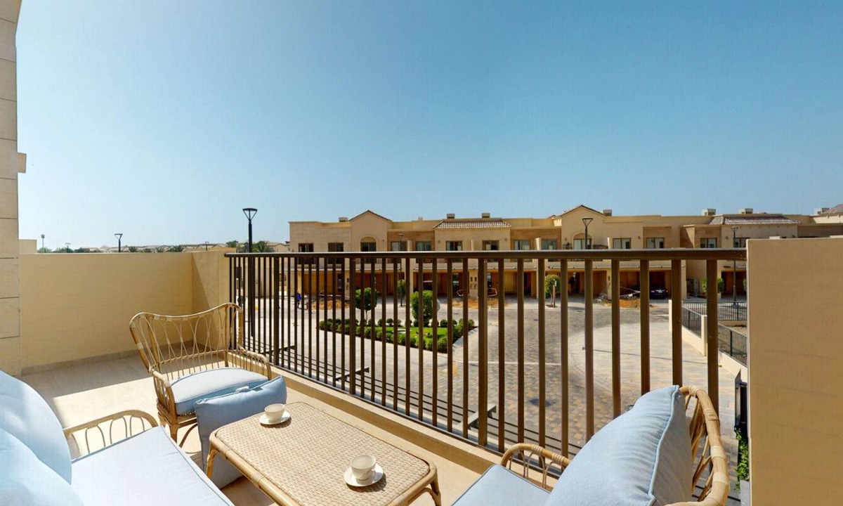 Dubai Apartment | Modern 3 Bed Villa l Family Retreat in JGE