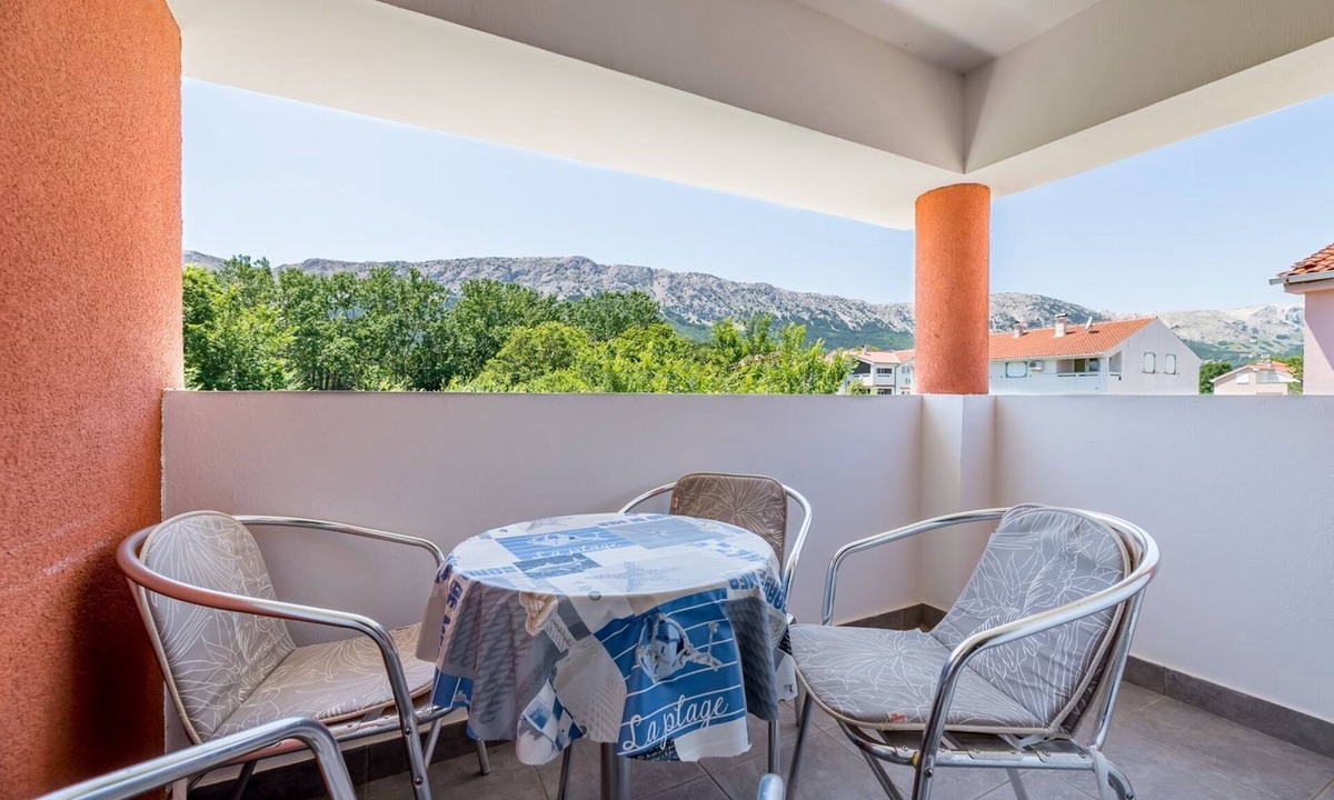 Jurandvor Apartment | Modern accommodation just 450 metres from the sea