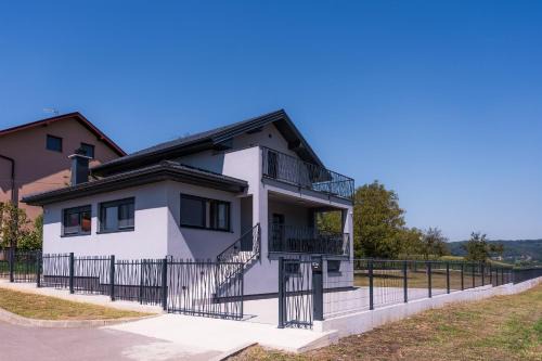 Barilovic House | Modern Home with Spa & Jacuzzi near Korana River by Destination GREEN Croatia