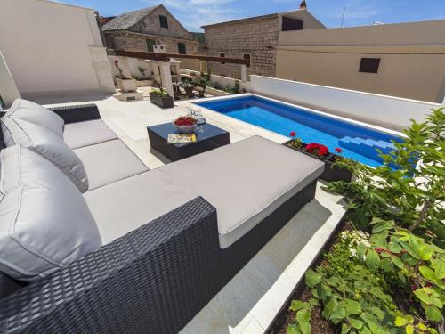 Povlja Villa | Modern Villa in Povlja with Pool