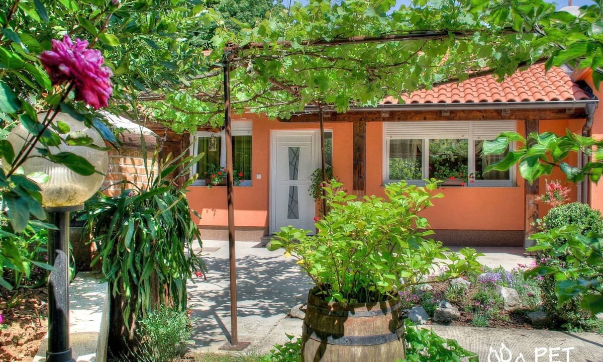 Sarsoni House | Nettes Ferienhaus in Matulji mit Eigener Terrasse by Interhome