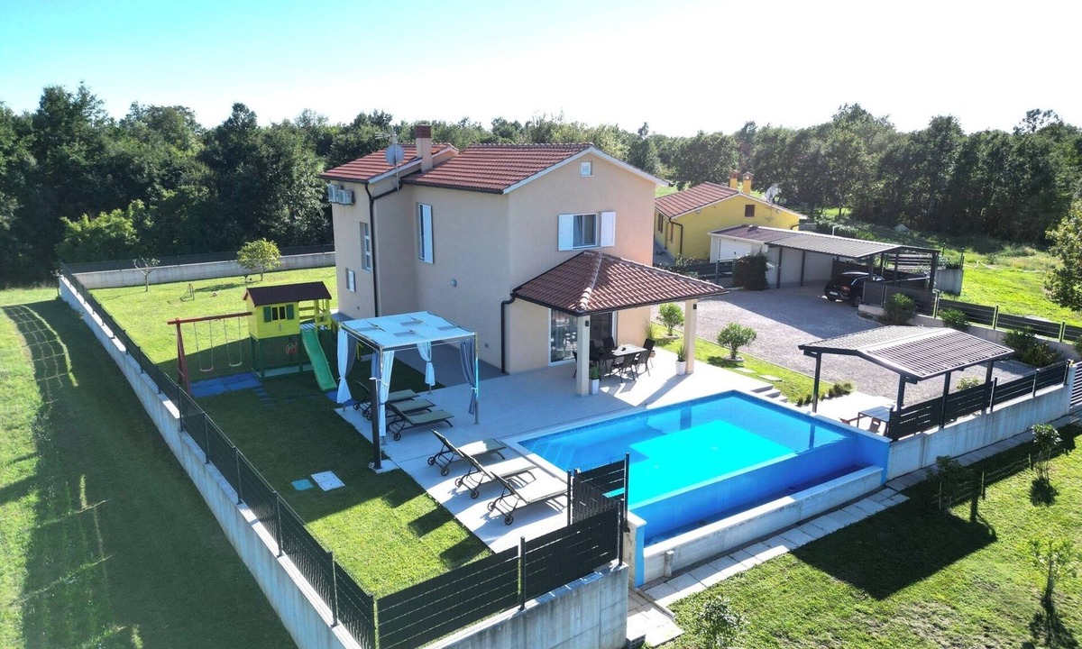 Zminj Villa | New! Modern Villa with private swimming pool and with an amazing view