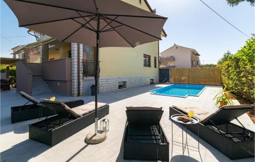 Galizana Apartment | Nice Apartment In Galizana