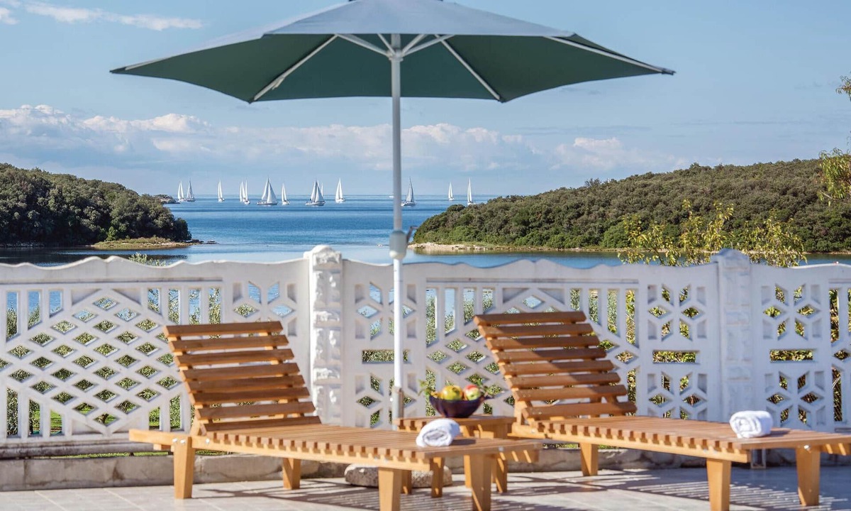 Vrsar Apartment | Nice apartment in Vrsar with swimming pool