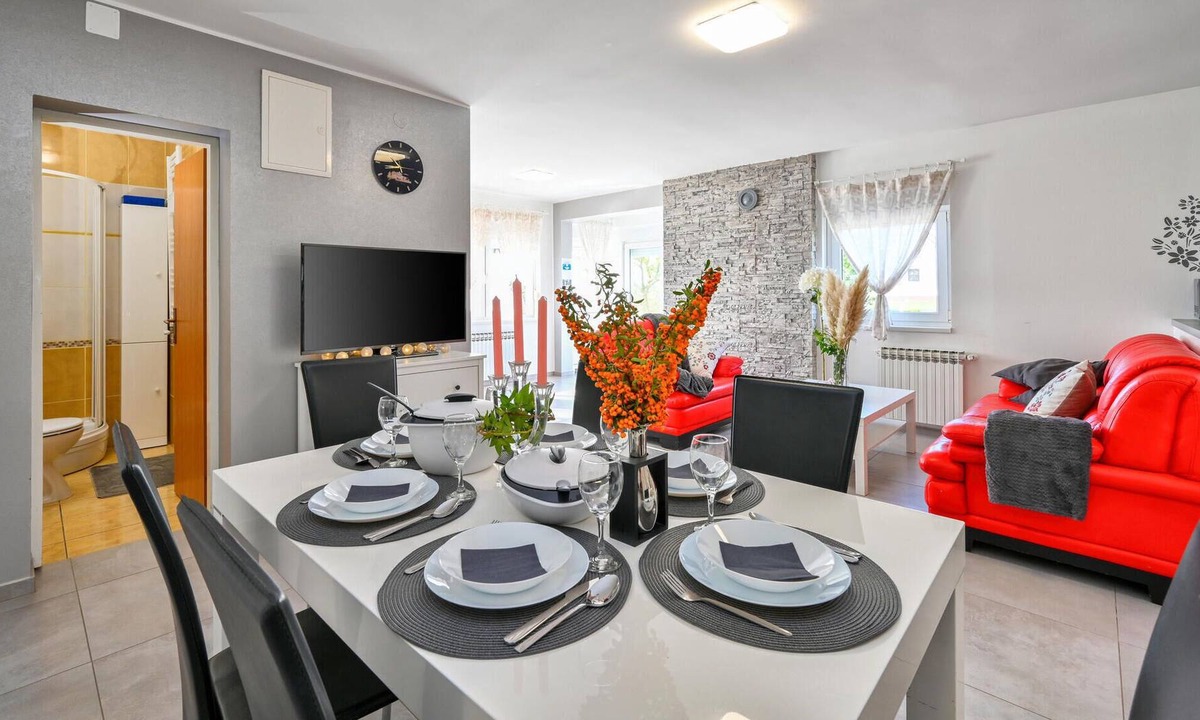 Kraljevec Sesvetski House | Nice Home in Glavnica Gornja With Outdoor Swimming Pool, Sauna and 3 Bedrooms
