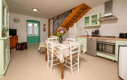 Cokuni House | Nice Home In Krnica With Wifi