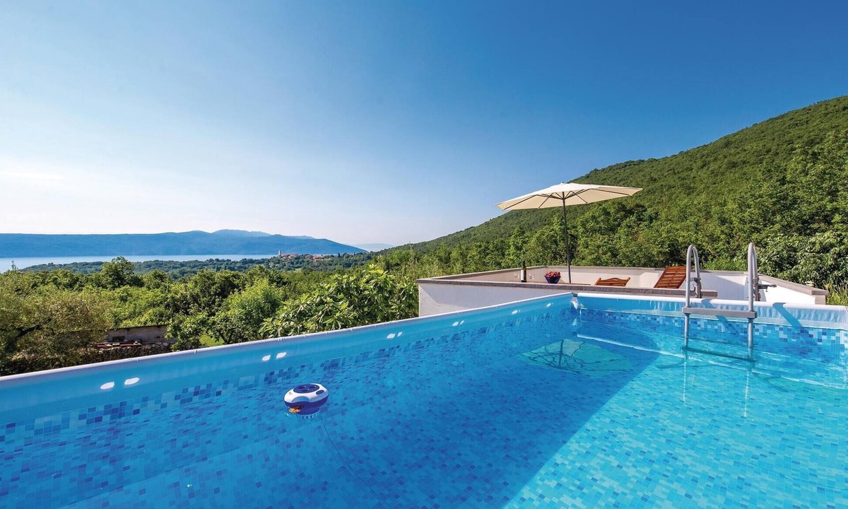 Martina House | Nice home in Moscenicka Draga with WiFi