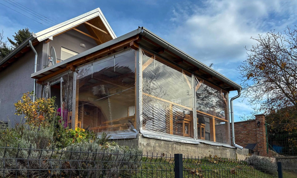 Orahovica House | Nice home in Orahovica with sauna