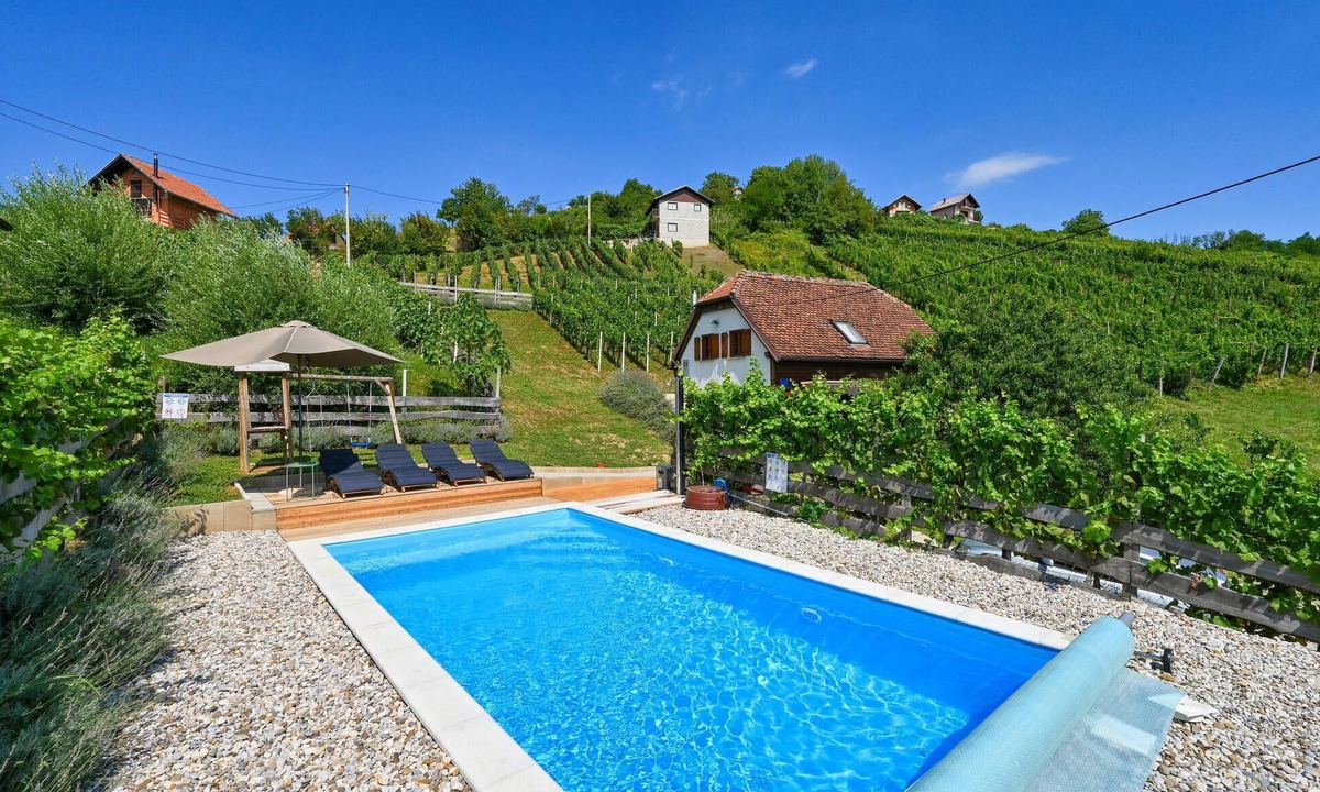 Pregrada House | Nice home in Vrhi Vinagorski