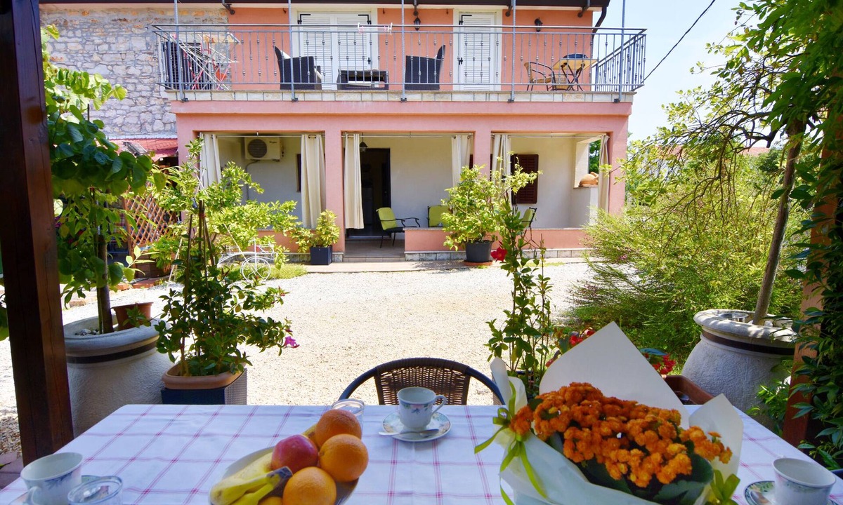Đuba Apartment | Nice place to stay in Đuba-Umag, near the sea, quiet, air-conditioned