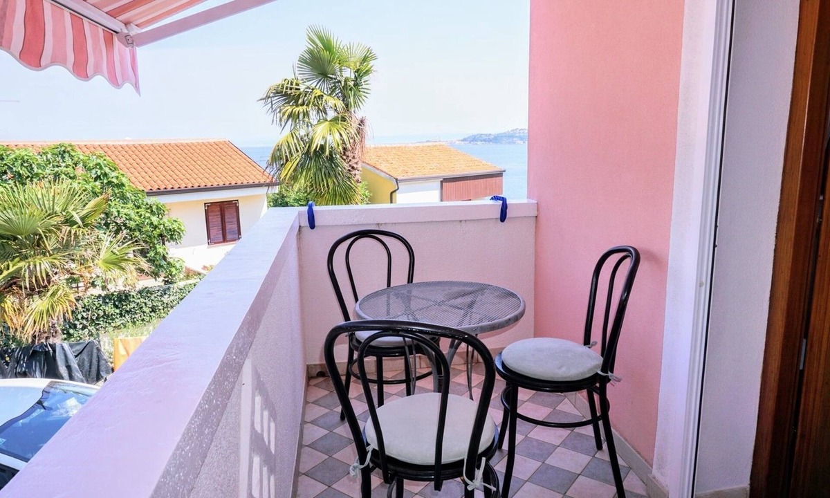 Crveni Vrh Apartment | One bedroom apartment with balcony and sea view Crveni Vrh, Umag (A-27181-b)