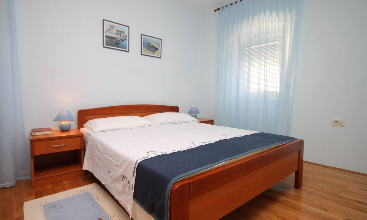 Cove Murtar Apartment | One bedroom apartment with air-conditioning Mali Lošinj, Lošinj (A-7979-a)