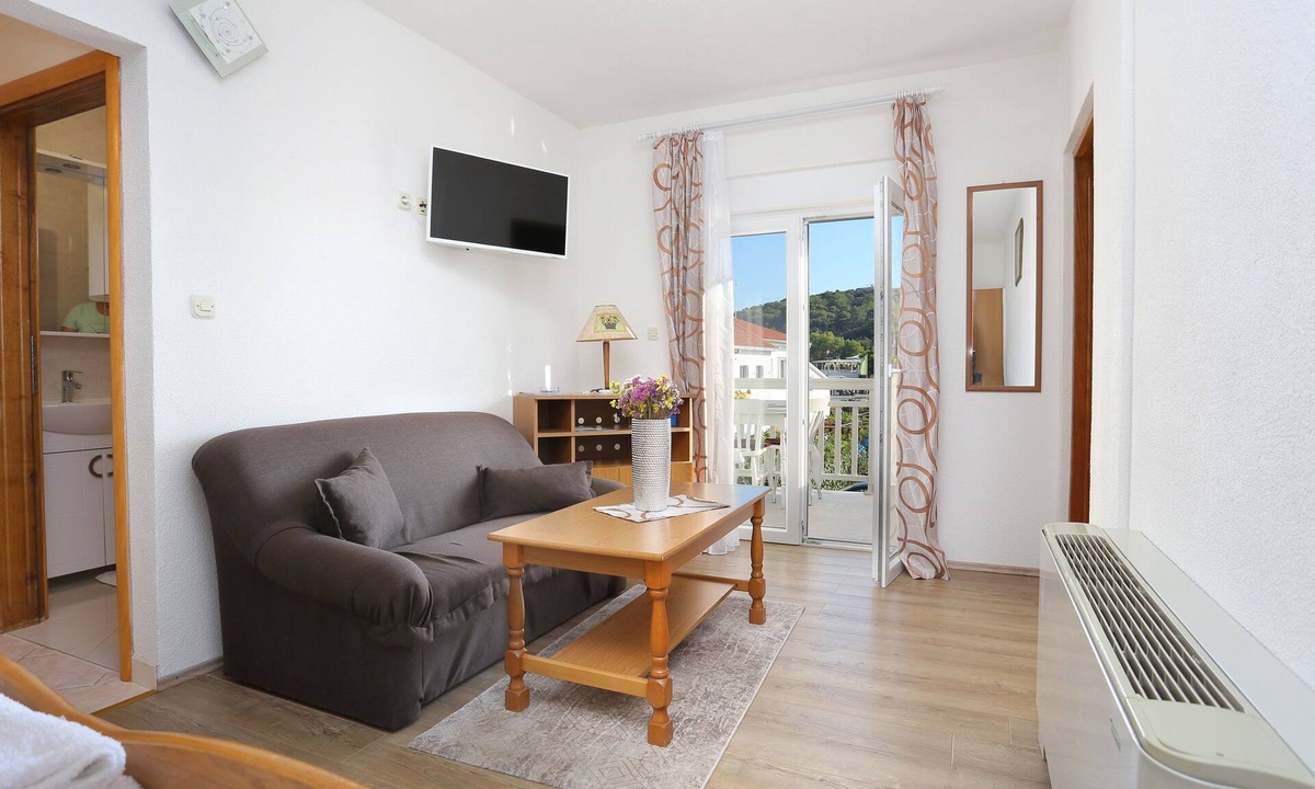 Rogoznica Apartment | One bedroom apartment with balcony and sea view Rogoznica (A-4162-o)