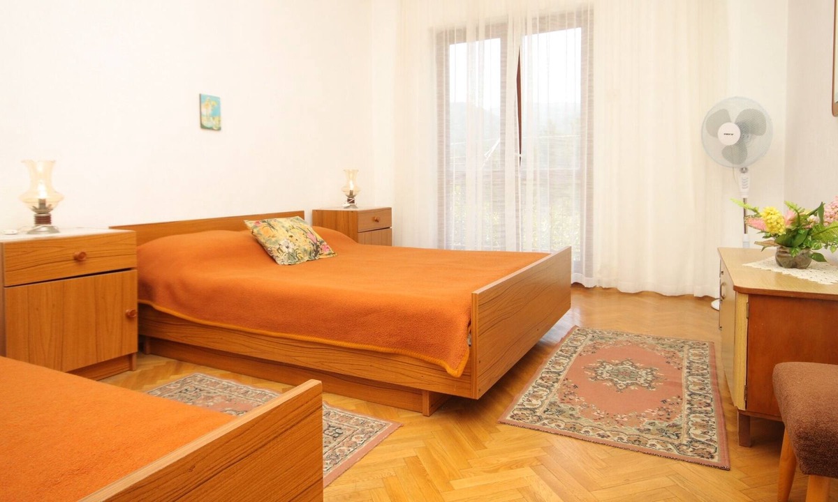 Stari Grad Apartment | One bedroom apartment with terrace Stari Grad, Hvar (A-8686-b)