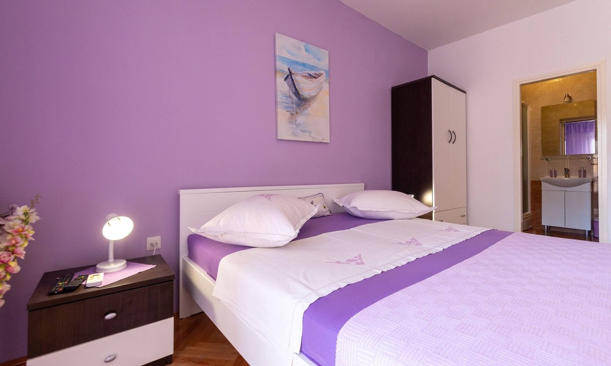 Stari Grad Apartment | One bedroom apartment with terrace Stari Grad, Hvar (A-8726-b)