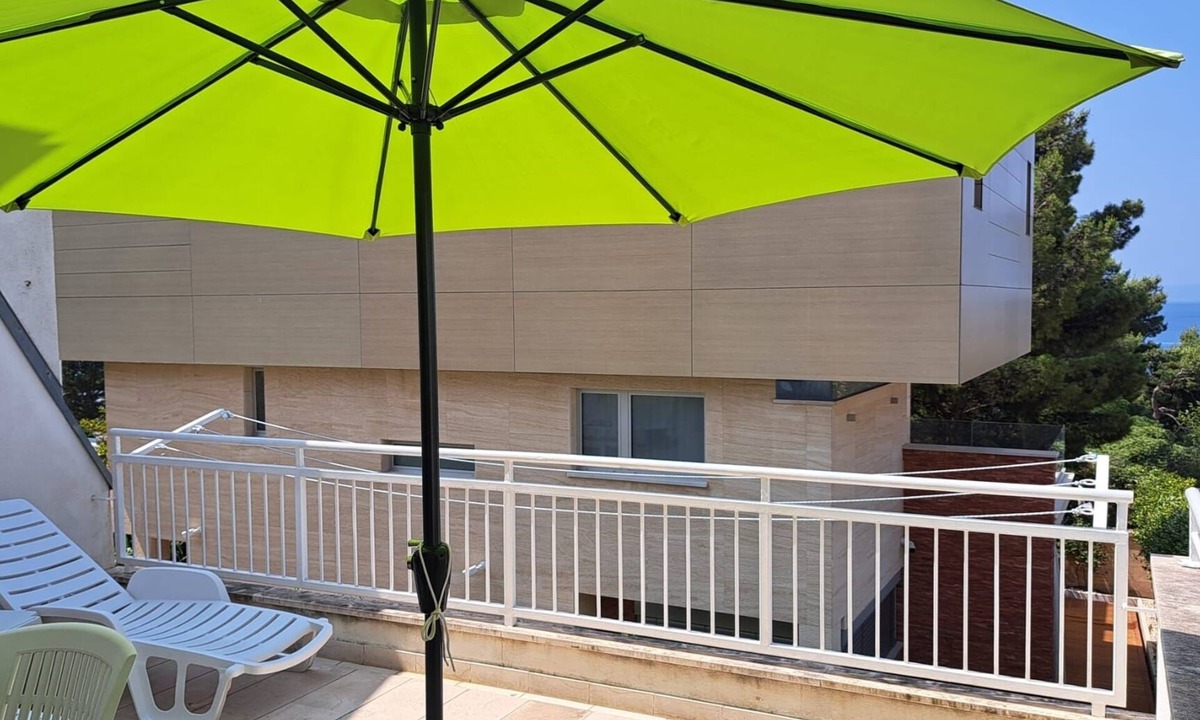 Ratac Apartment | One bedroom apartment with terrace and sea view Makarska (A-25386-c)