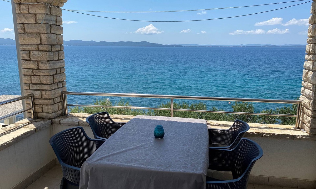 Kozino Apartment | One bedroom apartment near beach Kožino, Zadar (A-5803-c)